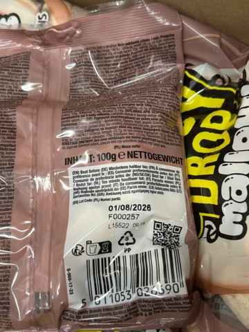 1368287-4 Parti med godis, halstabletter, snacks m.m