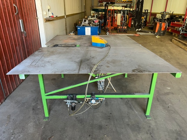 1426503-3 Fixturbord/svetsbord