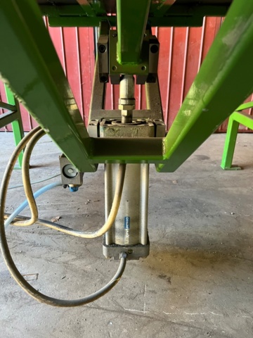 1426503-5 Fixturbord/svetsbord