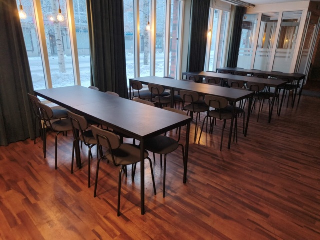 1401293-1 Eight tables with matching chairs