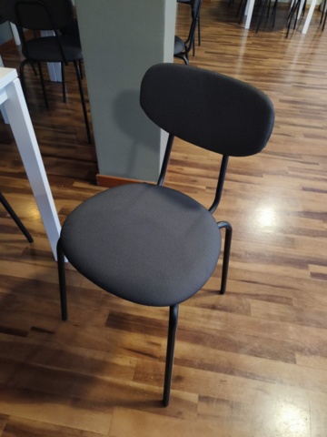 1401296-6 Tables and chairs for the restaurant