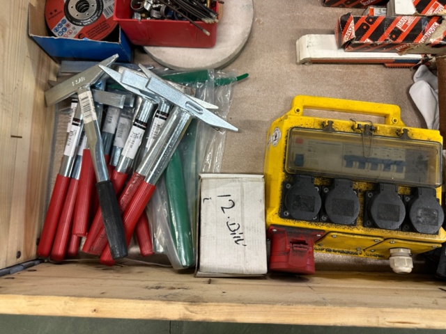 1430344-2 Consumables