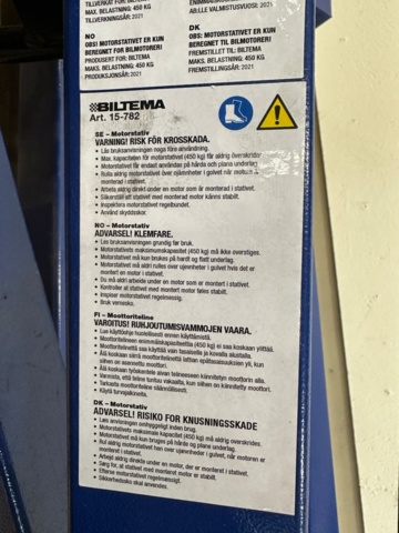 1430347-4 Engine stand Biltema 15-782