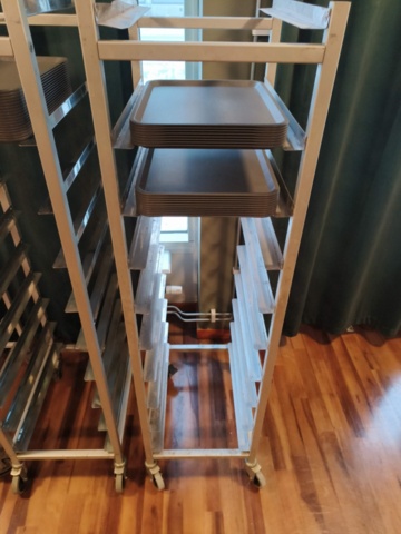 1401297-4 Three tray trolleys with trays