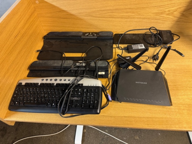 1405488-1 Miscellaneous computer accessories