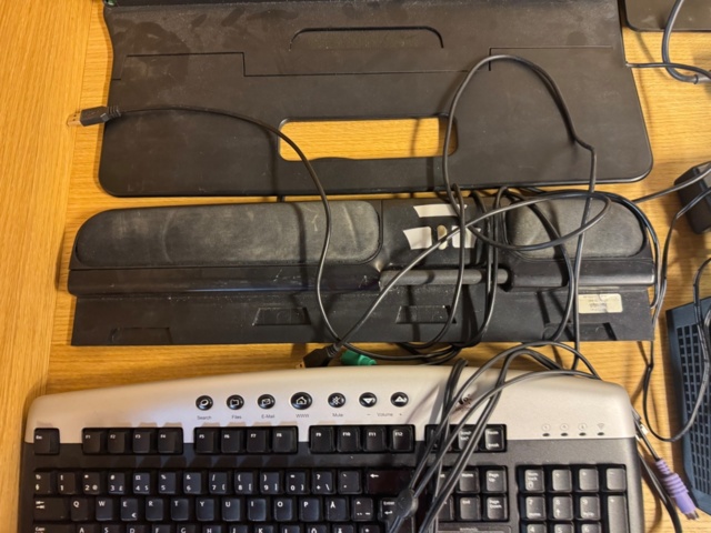 1405488-3 Miscellaneous computer accessories