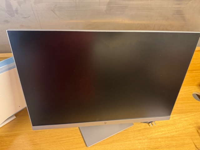 1405491-5 2 st datorskärmar