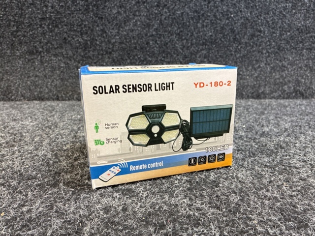 1466074-1 Socell lamp + remote control waterproof 180 COB