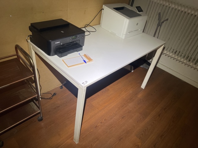 1431737-4 Collection of office and storage equipment