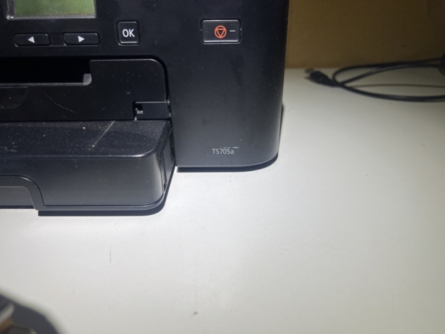 1431737-7 Collection of office and storage equipment