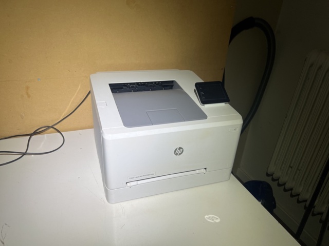 1431737-8 Collection of office and storage equipment