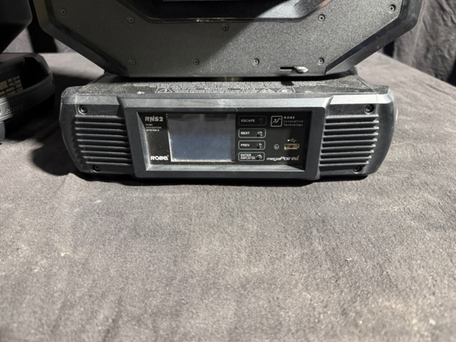 1364077-4 Moving heads 4 pcs - Robe MegaPointe incl. power cables, flight mounts and safety wires