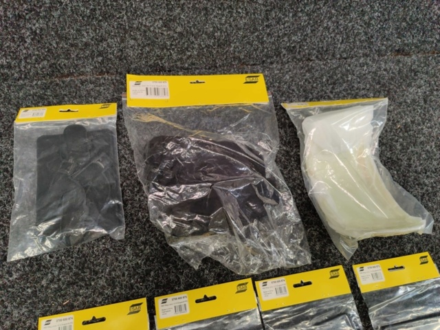 1482069-10 Sortiment med svetsutrustning, Esab