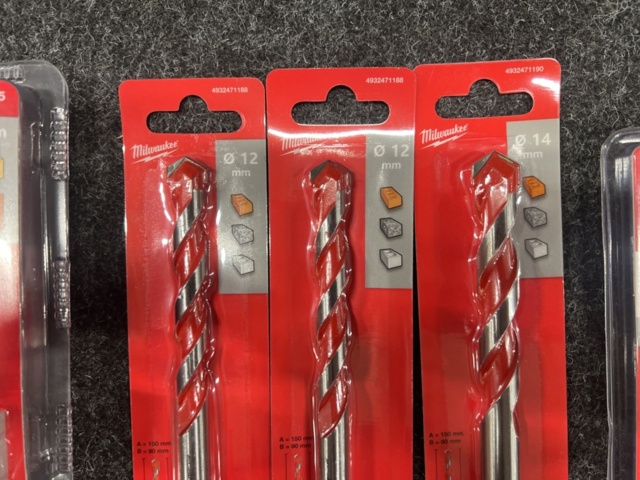 1482132-5 Hole saw & drill, Milwaukee