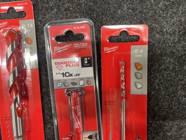 1482132-6 Hole saw & drill, Milwaukee