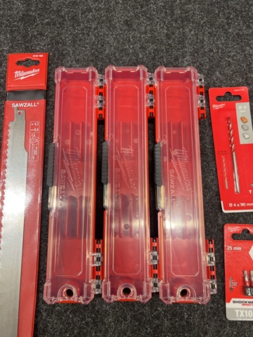 1482134-3 Saw blades & drills, Milwaukee