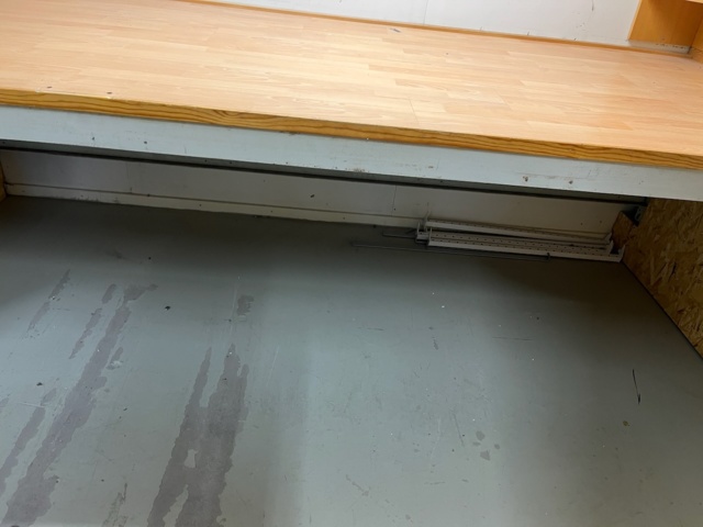 1197532-10 Pallet racking with workstation