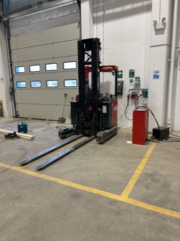 1470221-1 Elektrisk skjutstativtruck