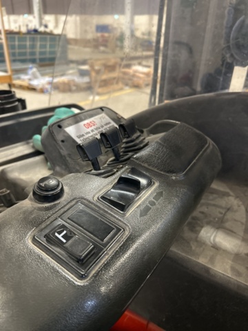 1470221-10 Elektrisk skjutstativtruck