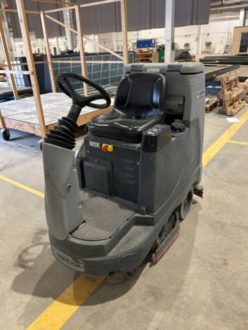 1470222-1 Golvskurmaskin - Nilfisk BR 755