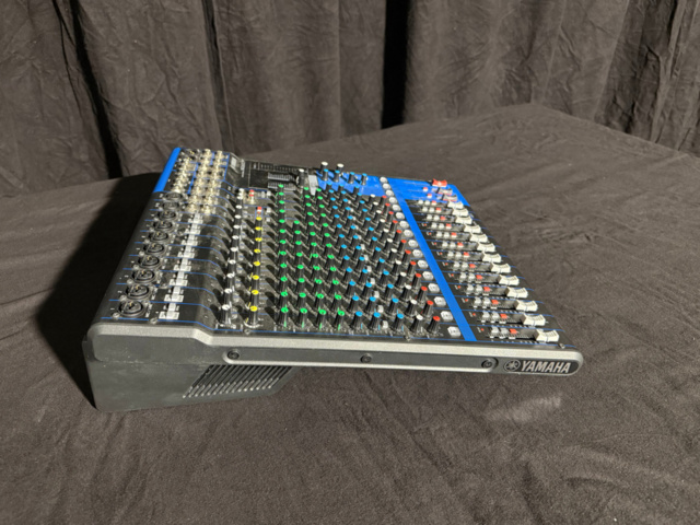 1364014-7 Analog mixer 16-kanaler - Yamaha MG16