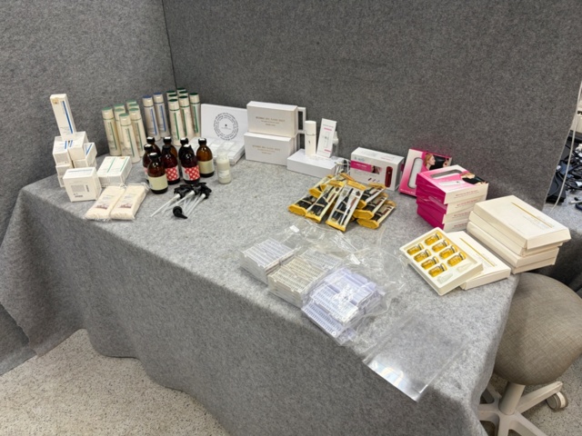 1482748-32 Eyelash extensions approx. 3000 boxes (from 0.6 - 0.16 mm)