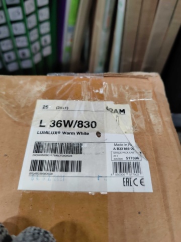 1482091-10 Assortment of fluorescent tubes