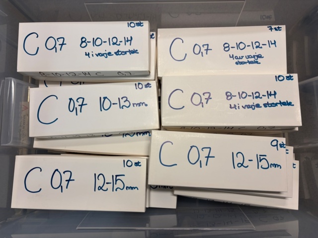 1482748-8 Eyelash extensions approx. 3000 boxes (from 0.6 - 0.16 mm)