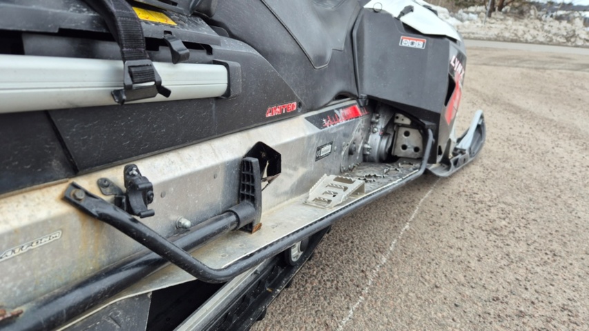 1483115-8 Snöskoter Lynx LTD 600 E-tec 2011