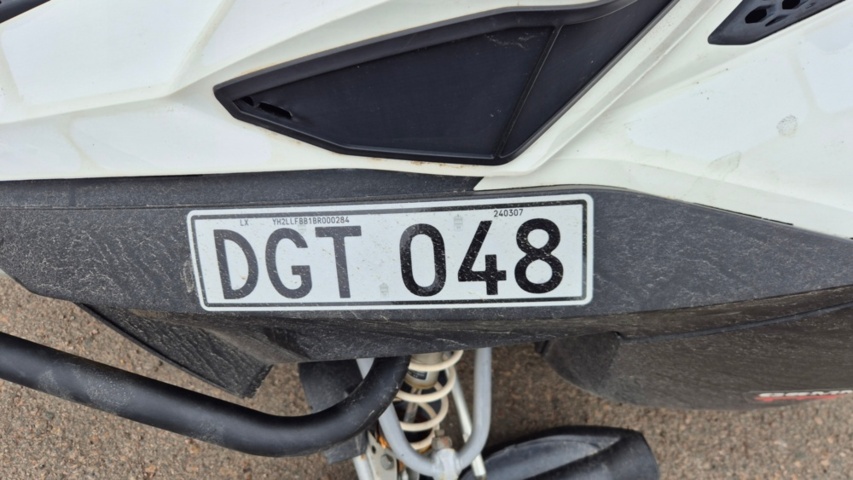 1483116-19 Snowmobile Lynx LTD 600 E-tec 2011