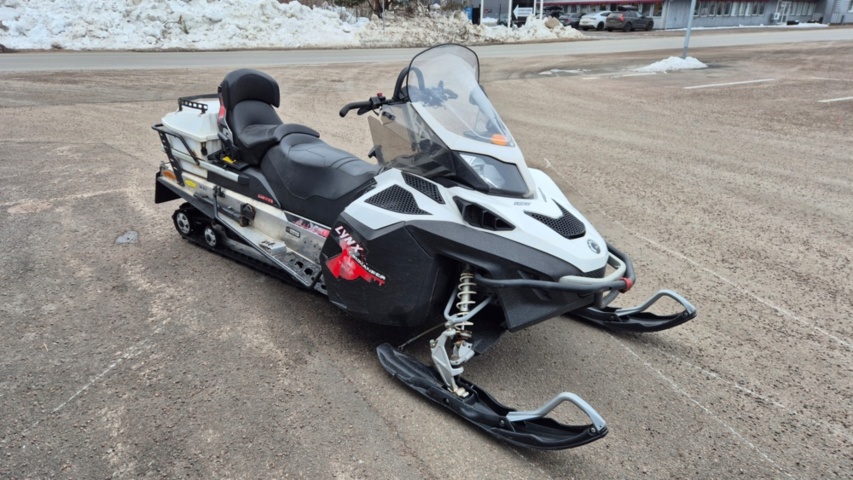 1483116-1 Snowmobile Lynx LTD 600 E-tec 2011