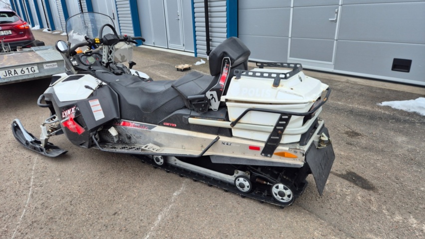 1483116-6 Snowmobile Lynx LTD 600 E-tec 2011