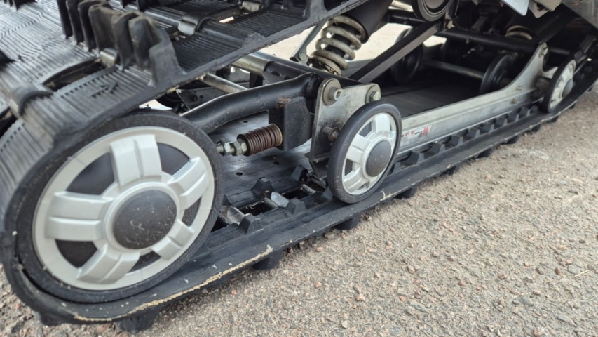 1483116-16 Snowmobile Lynx LTD 600 E-tec 2011