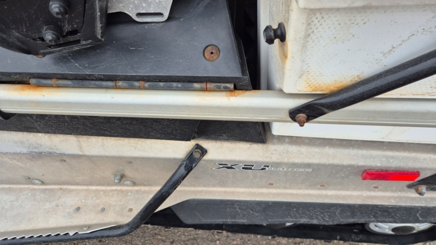 1483116-23 Snowmobile Lynx LTD 600 E-tec 2011