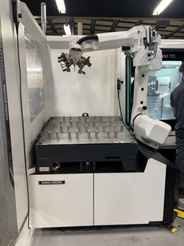 1371168-2 Automatiserat robotsystem med CNC-styrning - DMG Mori ROBO2GO -2019