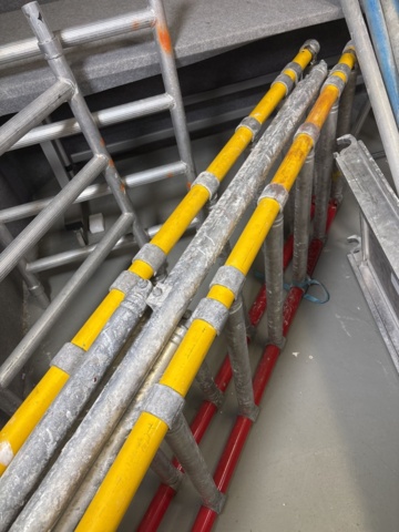 1443823-14 2 ladders, mobile scaffolding Krause