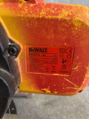 1443826-3 DeWalt miter saw and Stiga chainsaw