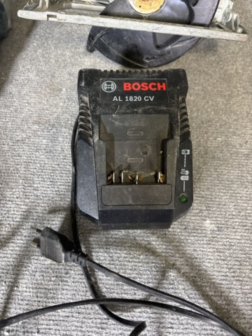 1443827-4 Bosch power tool package, saw, drill, clipper