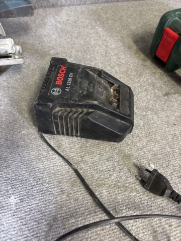 1443827-5 Bosch power tool package, saw, drill, clipper