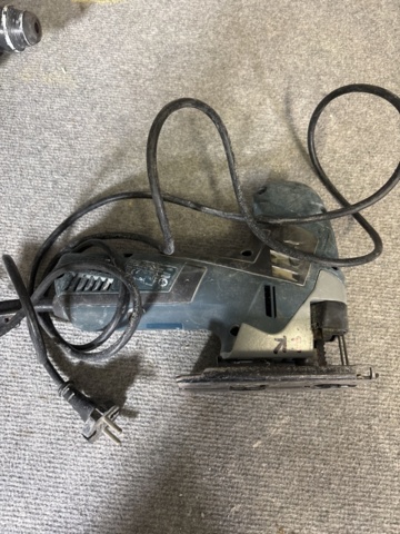 1443827-17 Bosch power tool package, saw, drill, clipper