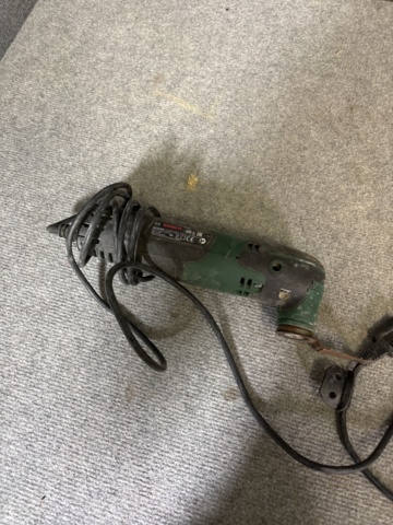 1443827-27 Bosch power tool package, saw, drill, clipper