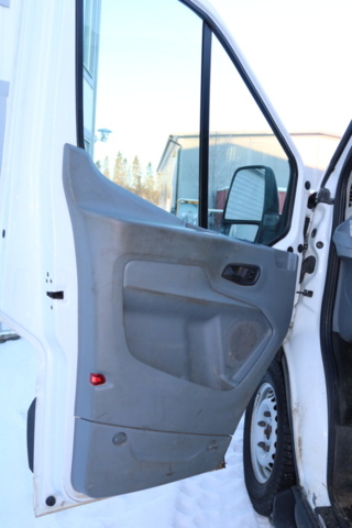 1416789-51 Ford Transit 310 Chassis Cab 2.0 TDCi Manual, 130hp, 2018