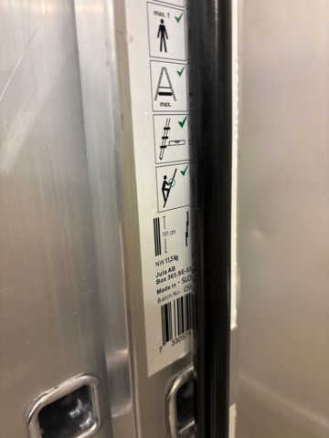 1411000-2 Miscellaneous equipment including ladders, vacuum cleaners, glass panels, etc.