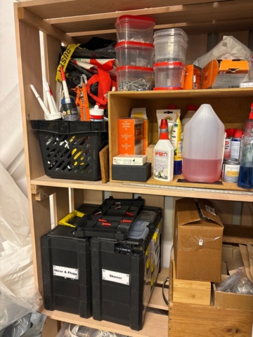 1411000-5 Miscellaneous equipment including ladders, vacuum cleaners, glass panels, etc.