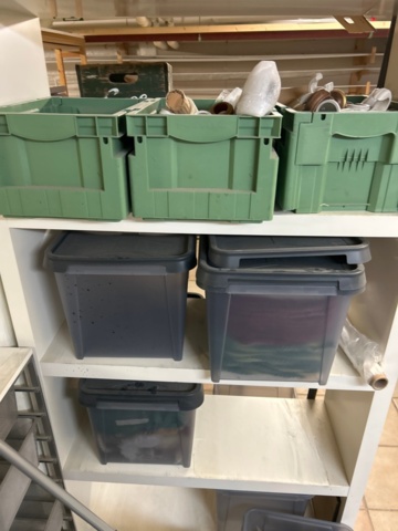 1411041-11 Samling med inredning, förvaring och gardintillbehör