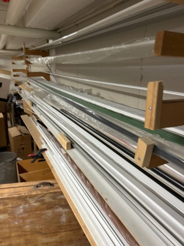 1411041-13 Samling med inredning, förvaring och gardintillbehör