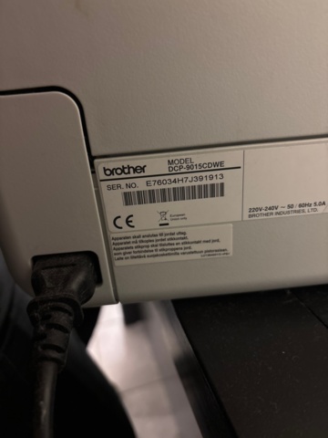 1411002-3 Office furniture and equipment including desks, chairs, shelves and electronics