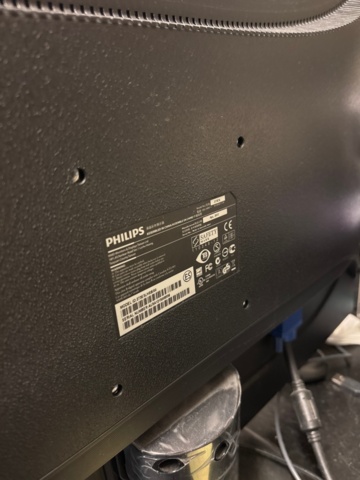 1411002-7 Office furniture and equipment including desks, chairs, shelves and electronics