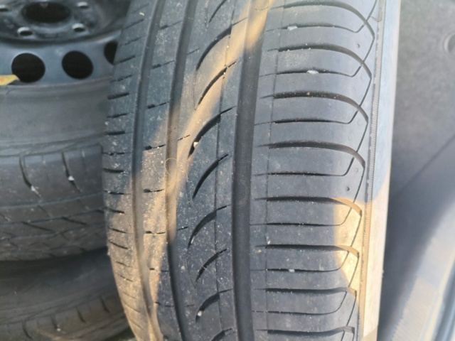 1401319-62 Škoda Octavia Combi 1.6 TDI Manual, 105hp, 2010