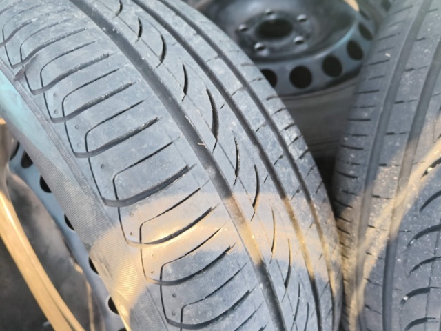 1401319-63 Škoda Octavia Combi 1.6 TDI Manual, 105hp, 2010